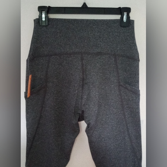 NWT Maternity Active Full Length Leggings Size S - Picture 7 of 8